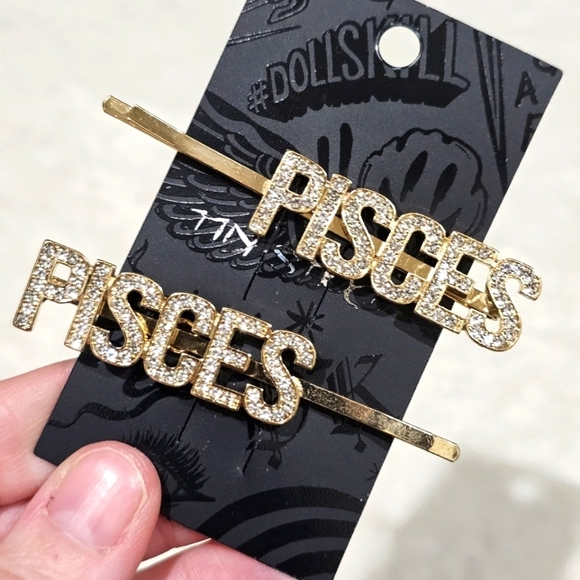 Cielo ✦ Pisces Hair Pins ✦ Zodiac Rhinestone Set of 2 Silver Astrology Accessory - Picture 4 of 8